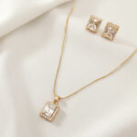 Aura Square Halo Pendent Set - Image 5