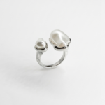 The Parisian Heritage Baroque Ring – Bold Irregular Cultured Pearl with 18K Gold Finish, Adjustable High-Fashion Statement Band - Image 6