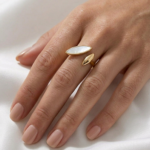 Vintage-Inspired Filigree Sunburst Shell Ring